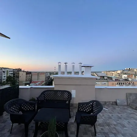 New Sky Terrace Apartment Belgrade